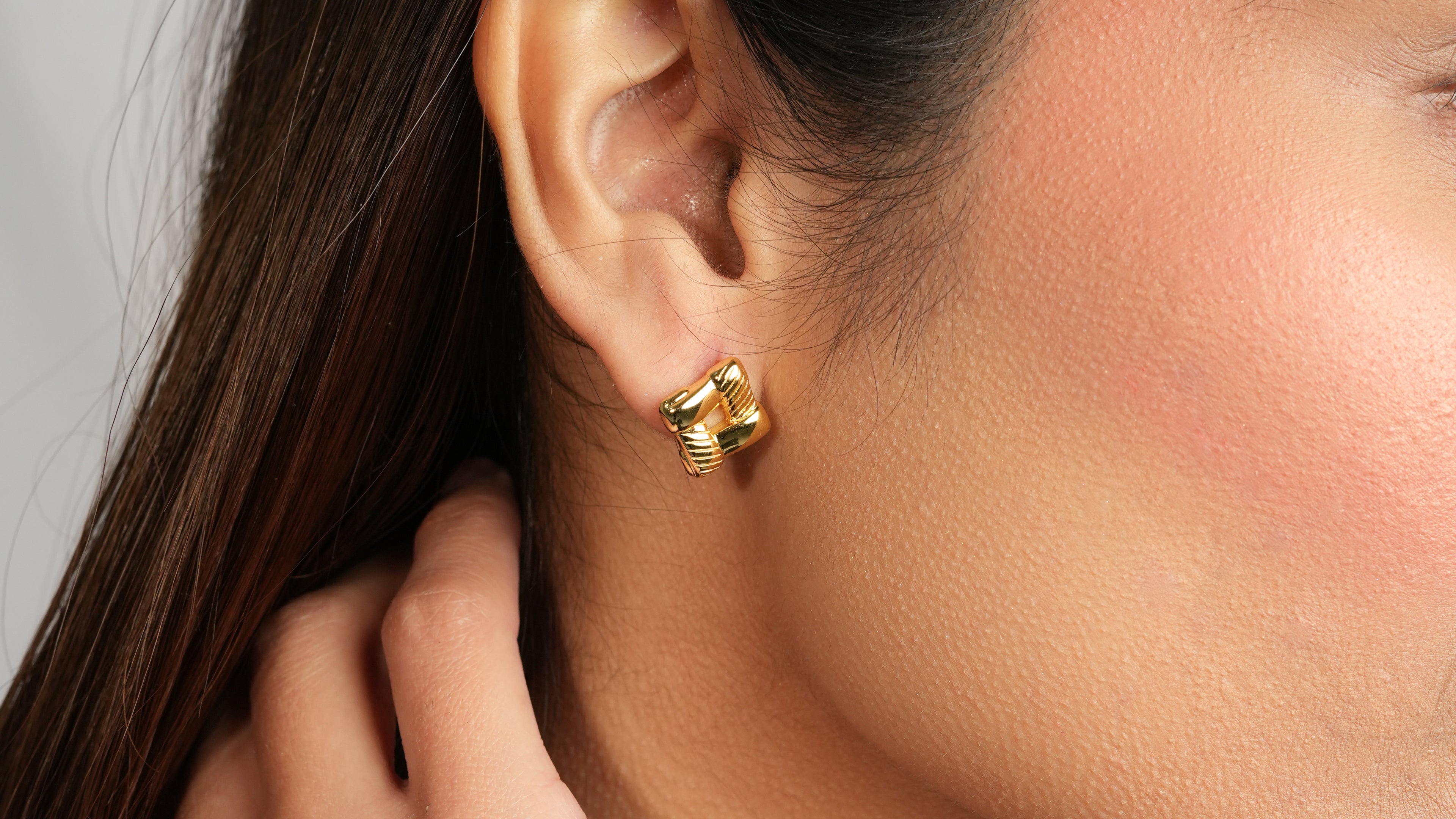 Person wearing Soleil Frames