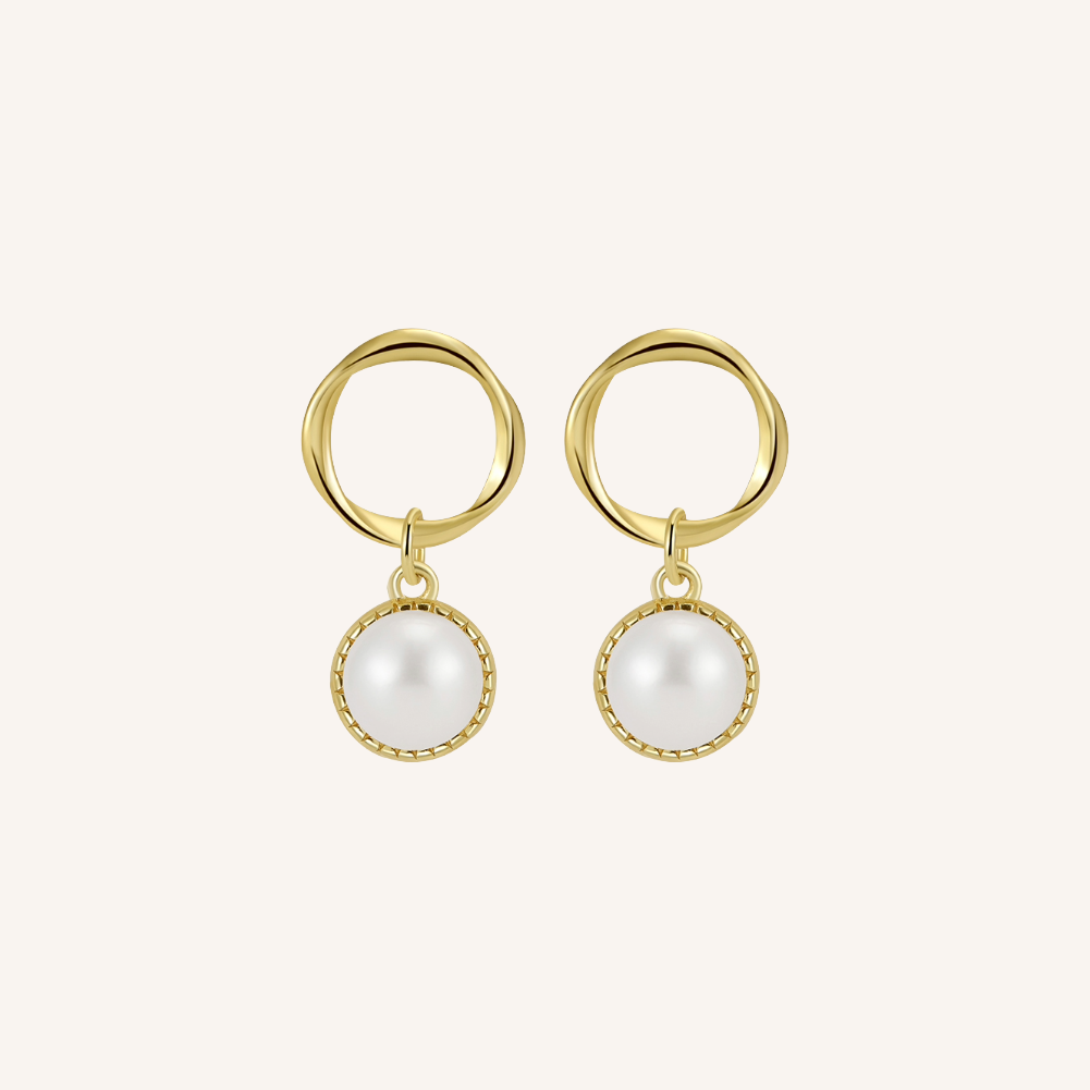Qamar Pearl Drop Earrings